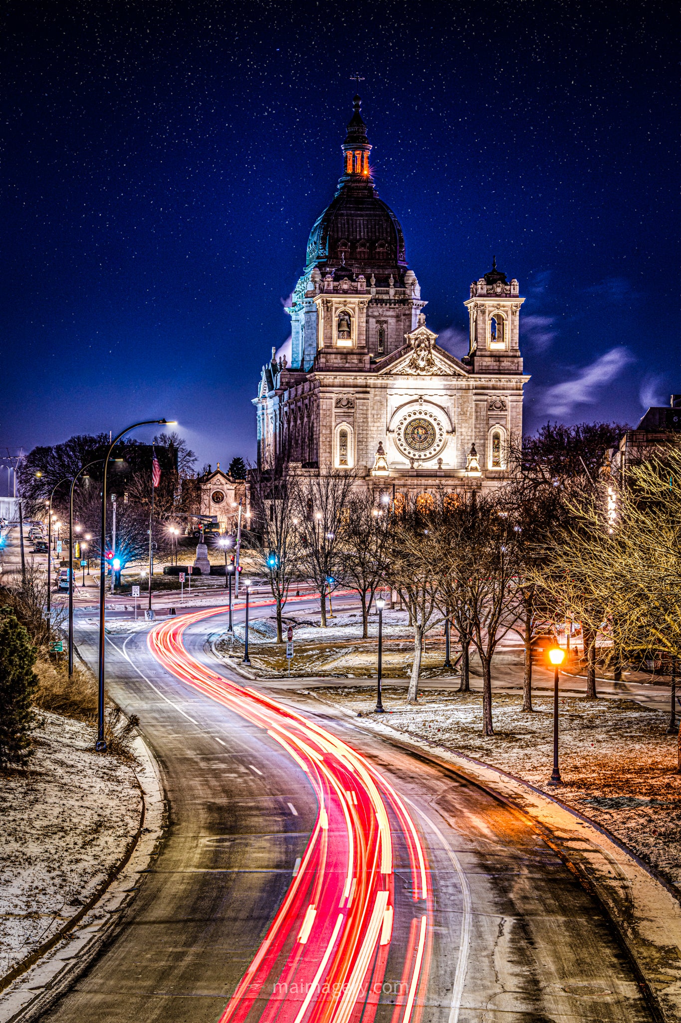 Basilica of Saint Mary on a Chilly Night (full color)