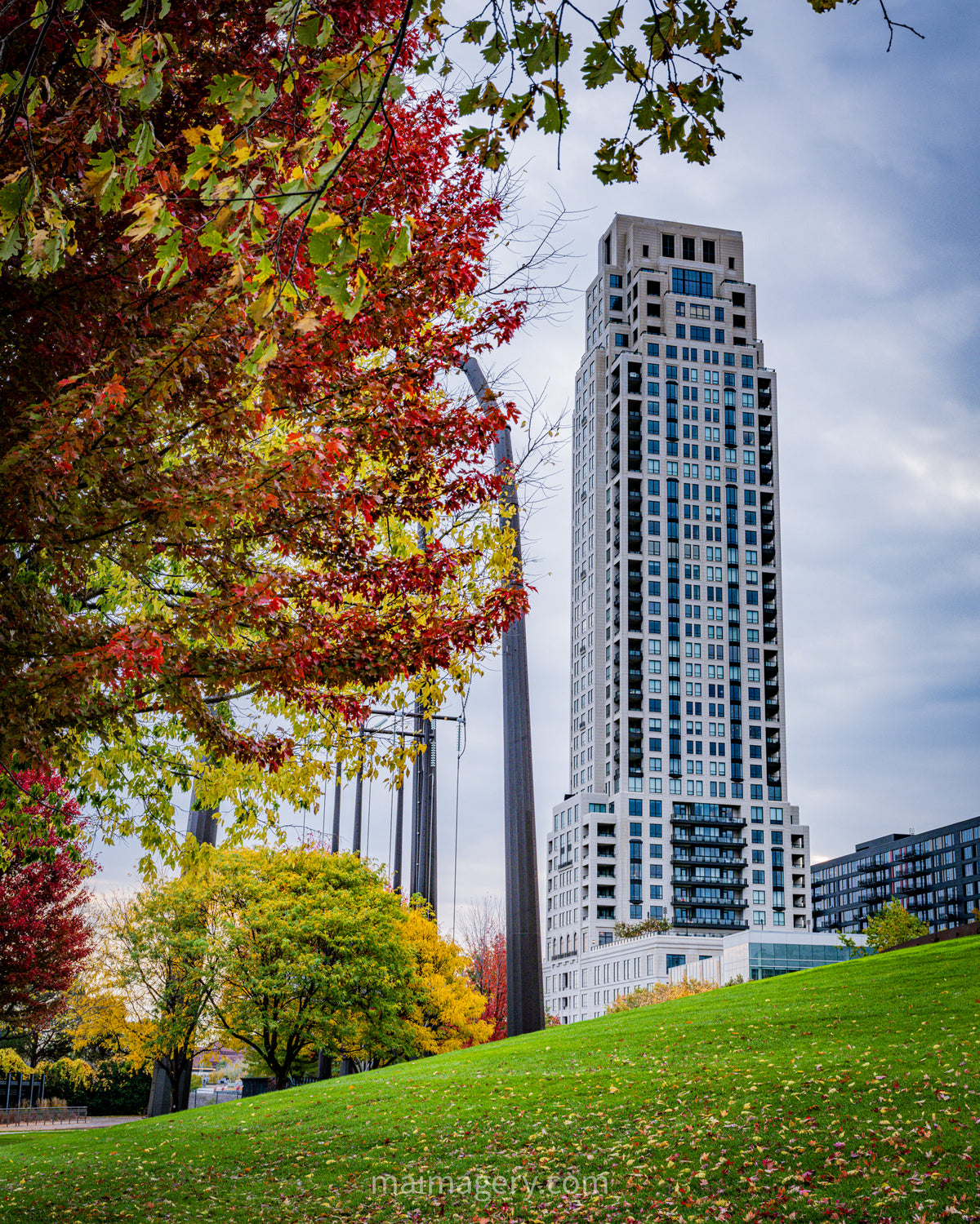 Fall High Rise in Minneapolis