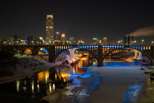 Ukraine Flag Colors on 35W Bridge